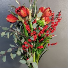Bouquet with amaryllis and ilex branches (Compact)